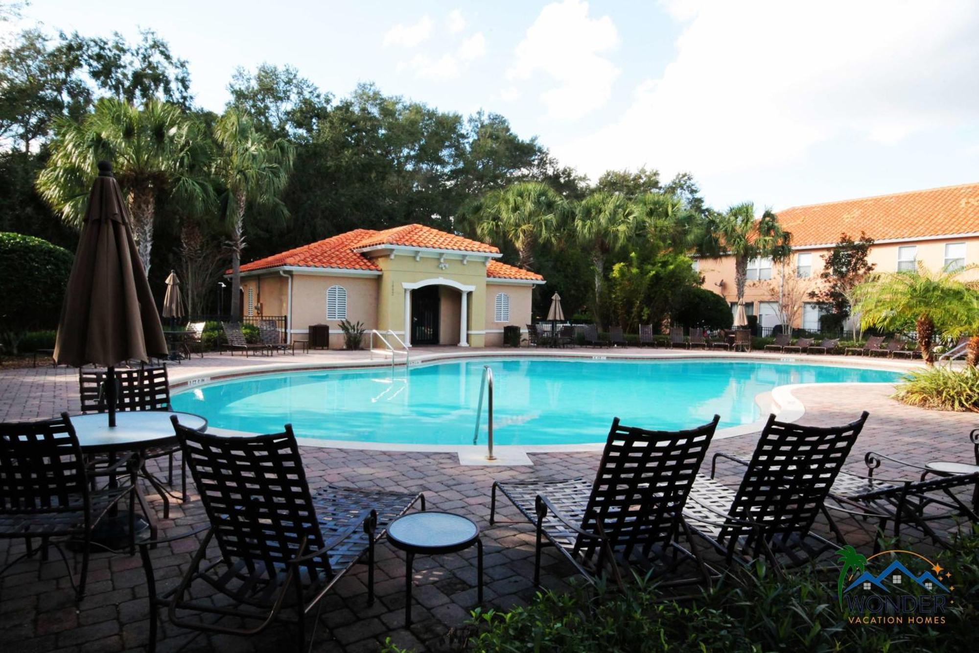 Four Bedrooms Townhome 5122 كيسيمي المظهر الخارجي الصورة