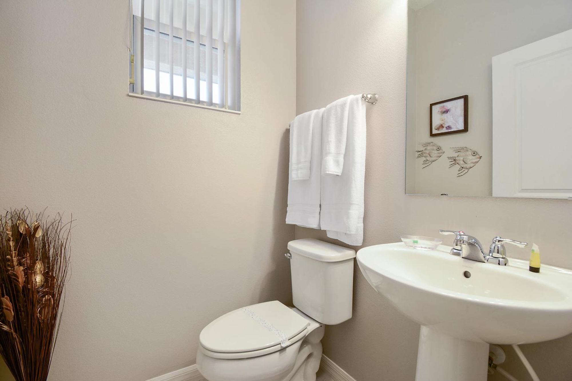 Four Bedrooms Townhome 5122 كيسيمي المظهر الخارجي الصورة